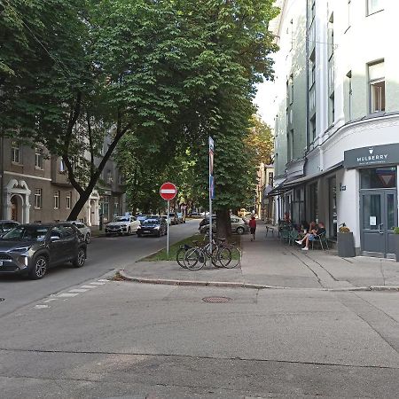 V311 Apartment Рига Екстериор снимка