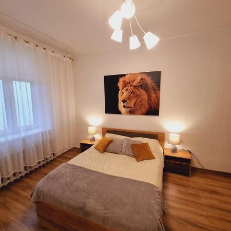 V311 Apartment Рига Екстериор снимка