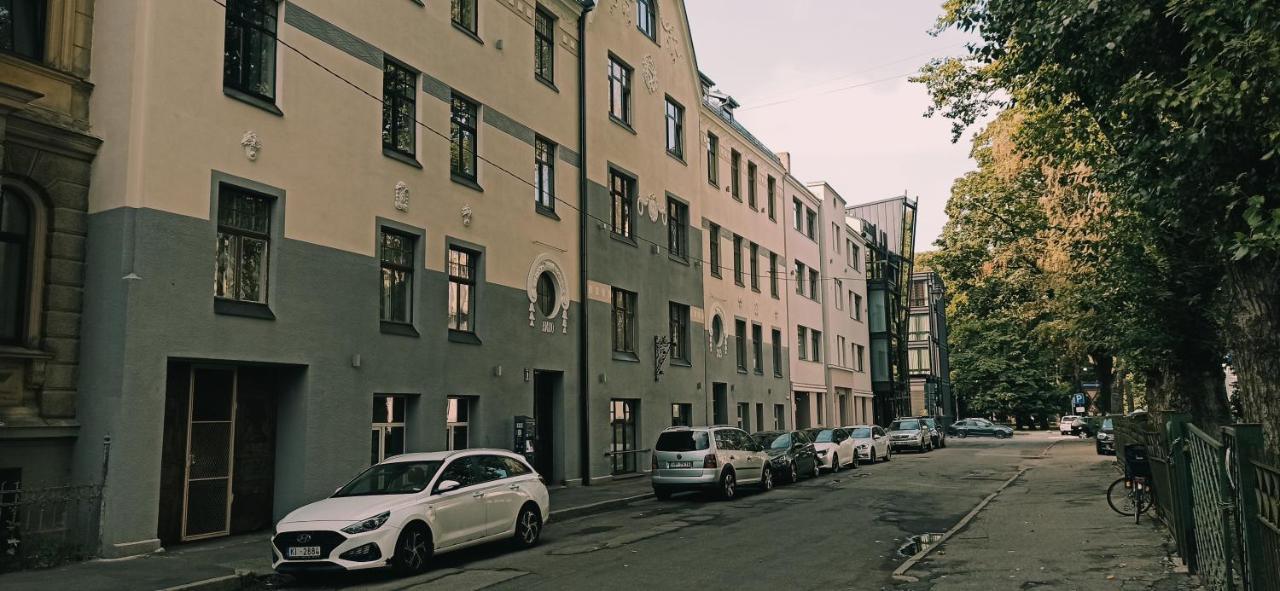 V311 Apartment Рига Екстериор снимка