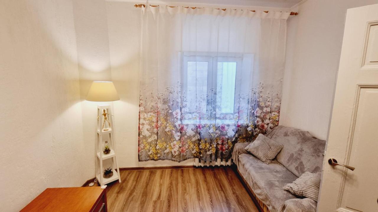 V311 Apartment Рига Екстериор снимка