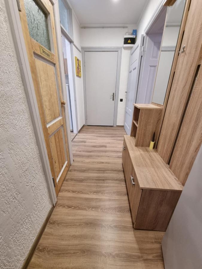 V311 Apartment Рига Екстериор снимка