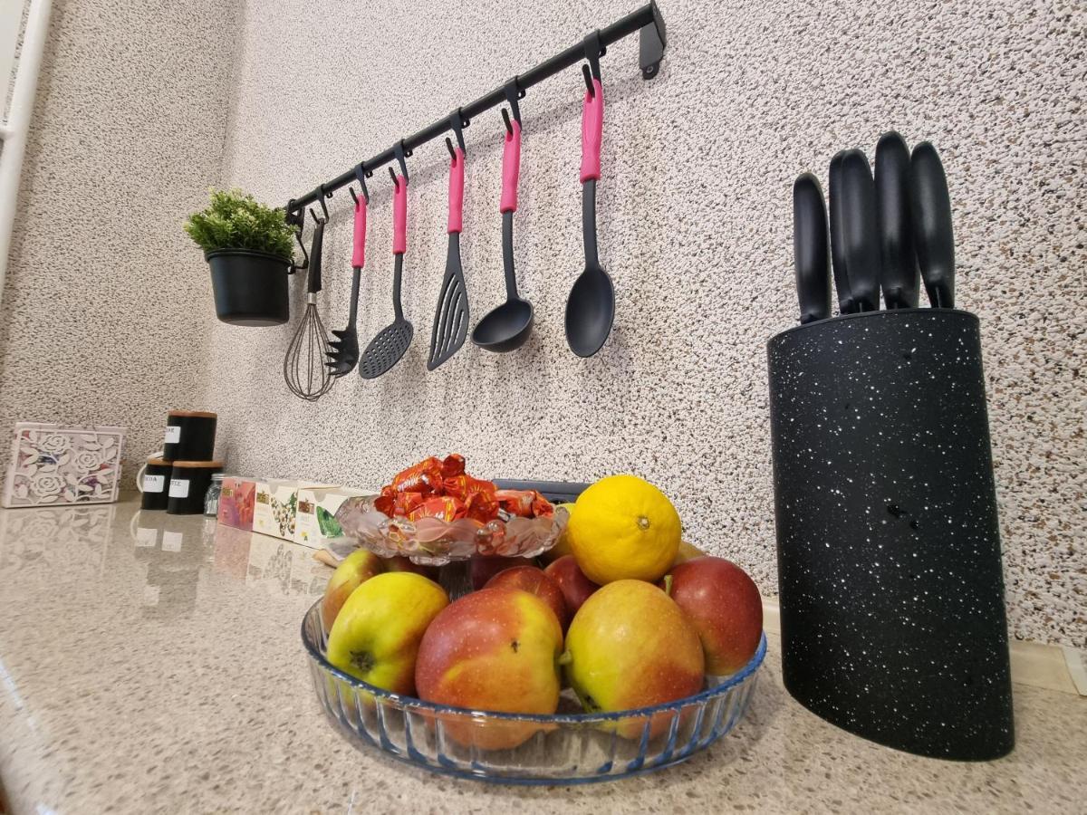 V311 Apartment Рига Екстериор снимка